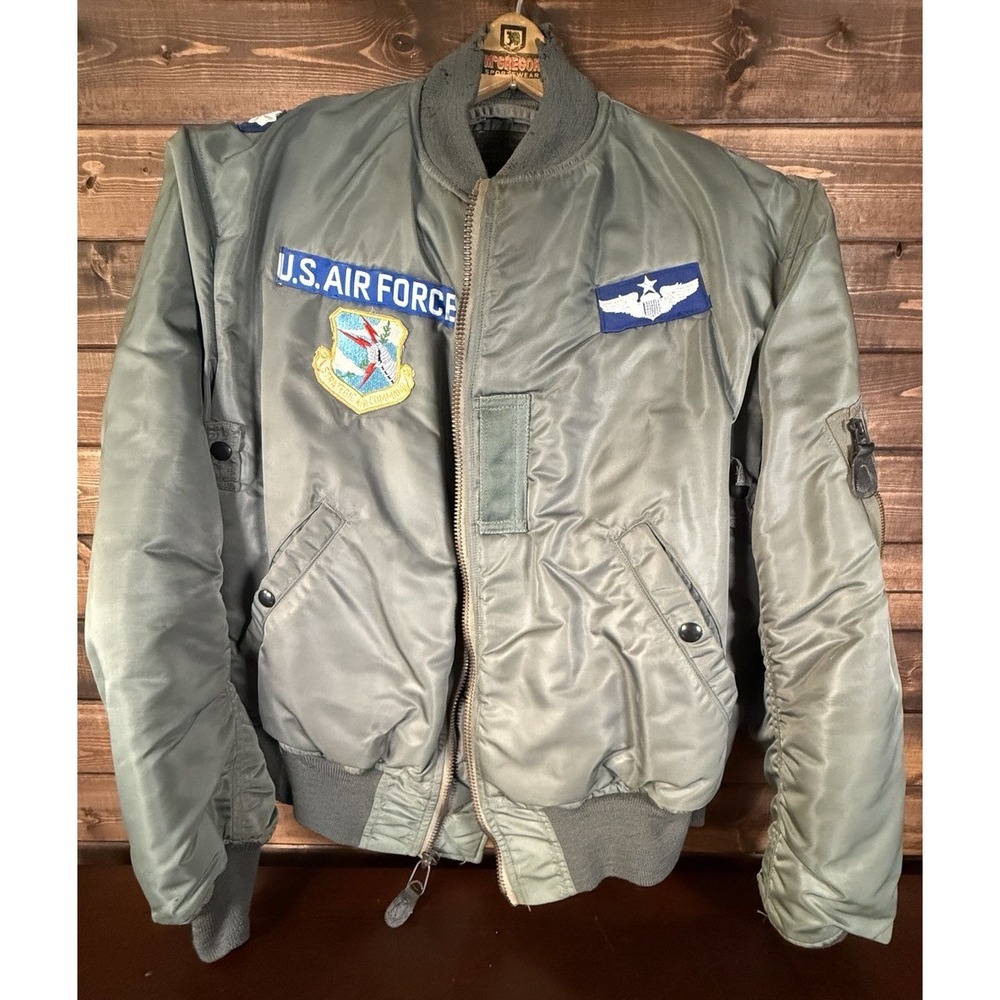 VTG USAF MA-1 Flight Jacket 1958 MIL-J-8279B Size XL Dobbs Industries SAC Patche